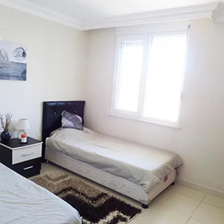 Spacious 2 Bed 2 Bath In One Of Sides Popular Communities * Side
