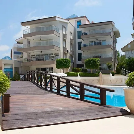 Spacious 2 Bed 2 Bath In One Of Sides Popular Communities Side