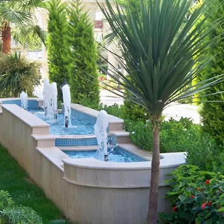 Appartamento Spacious 2 Bed 2 Bath In One Of Sides Popular Communities Side